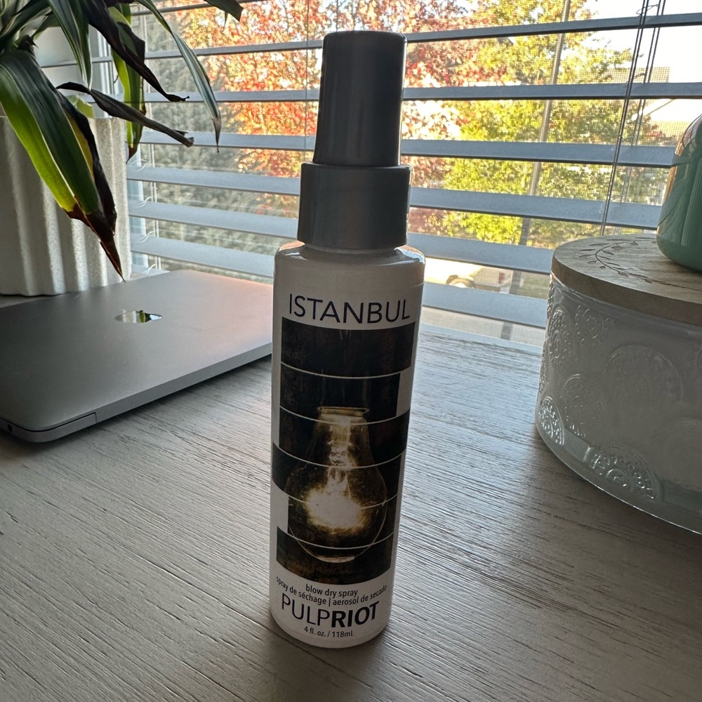 Pulp riot blow dry spray